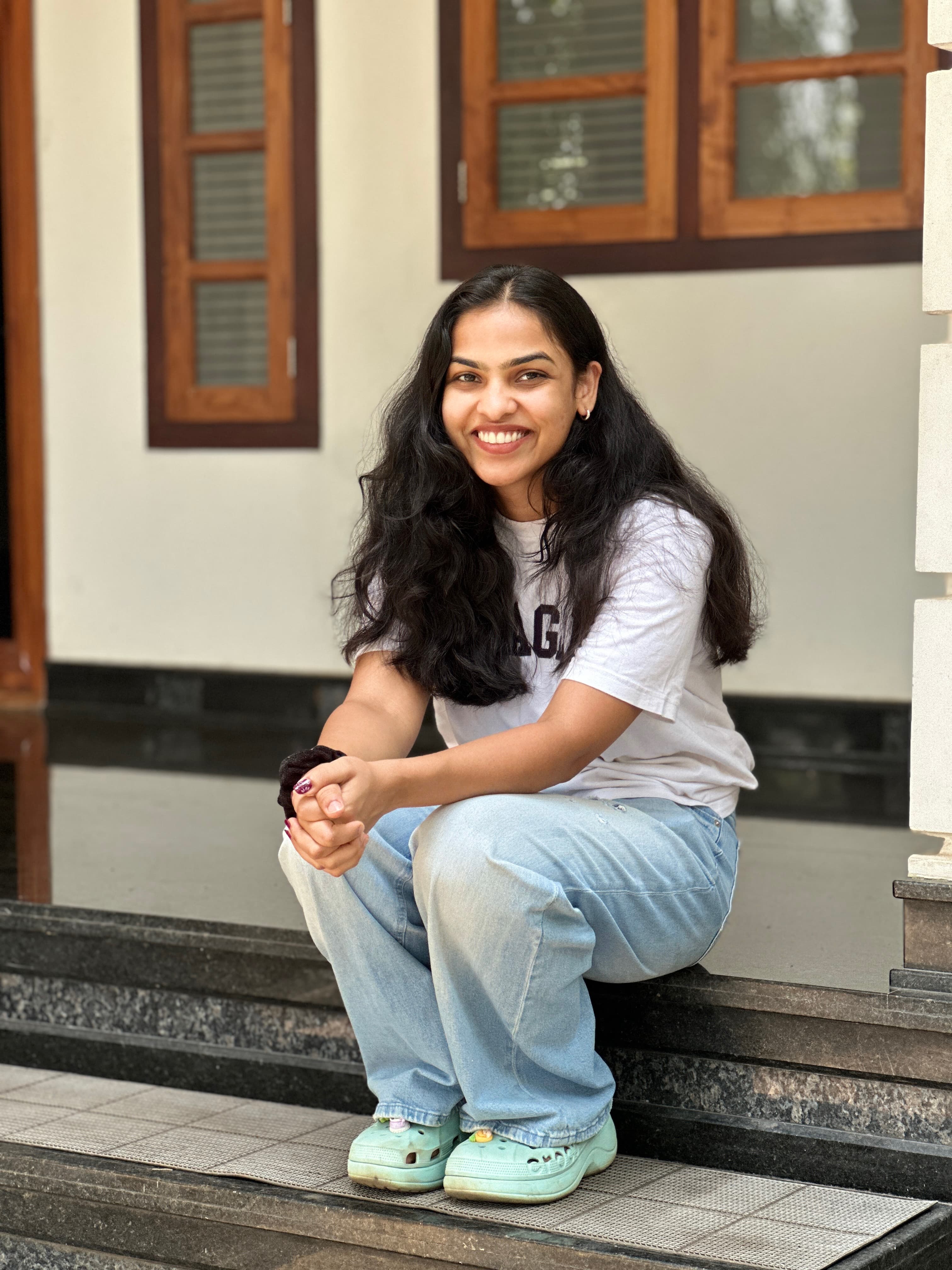 Dinashree Dinesh smiling